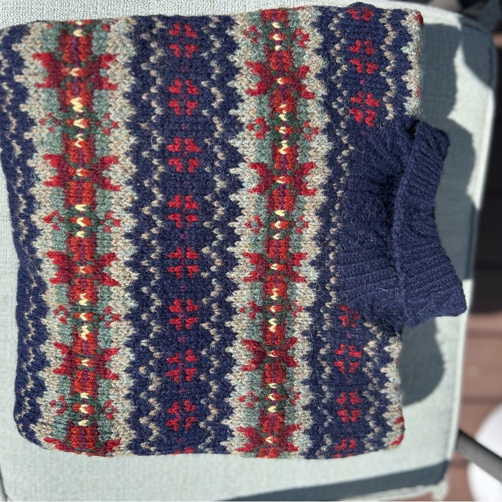Polo Vintage Navy and Red Patterned Hand Knit Wool Sweater